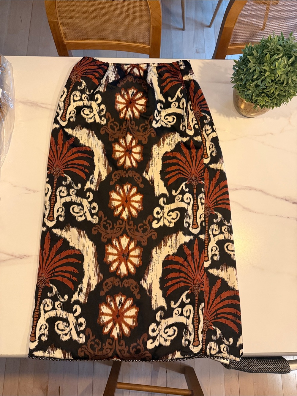 House of Harlow 1960 Wrap skirt with beaded trim - Picture 6 of 8